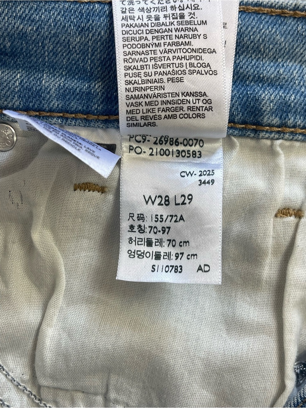 Levi’s High Waisted Mom Jeans W28 L29 Light Wash High Rise - Picture 9 of 14